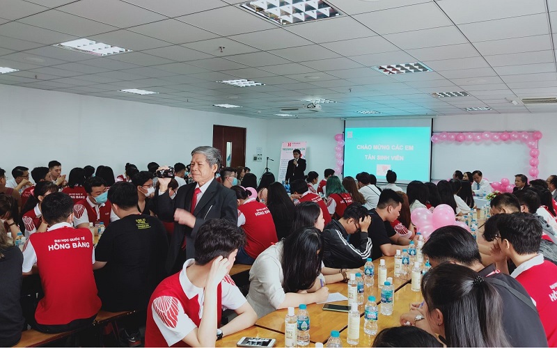 Lễ đón Tân sinh viên Y khoa, HIU – Khóa 2021