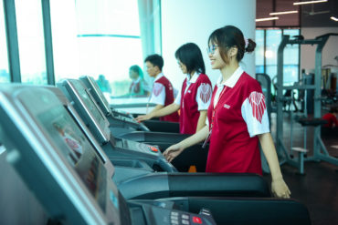 Hệ thống máy chạy bộ tại phòng Gym HIU