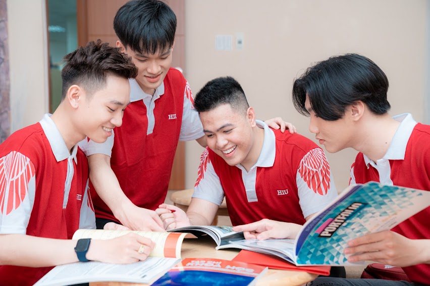 Sinh viên tốt nghiệp ngành CNTT có thể làm việc ở nhiều vị trí quan trọng cả trong nước lẫn quốc tế.