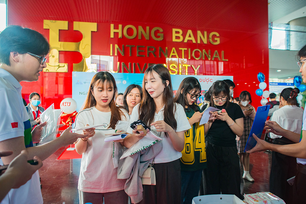 Ngày hội Hướng nghiệp Dược – MEWE Career Day 2025 tổ chức ngày 18/6 tại HIU