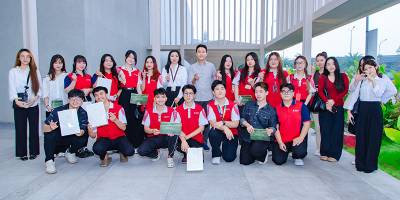 Sinh viên Trường Đại học Quốc tế Hồng Bàng “chạm nghề” tại Zumstart