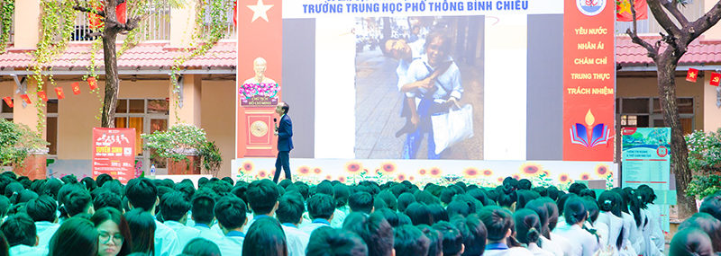 Mẹ điều bình dị phi thường