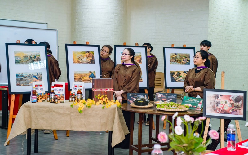 Hướng ngoại, thích bay nhảy nên học ngành gì? 6 ngành đáng cân nhắc tại HIU