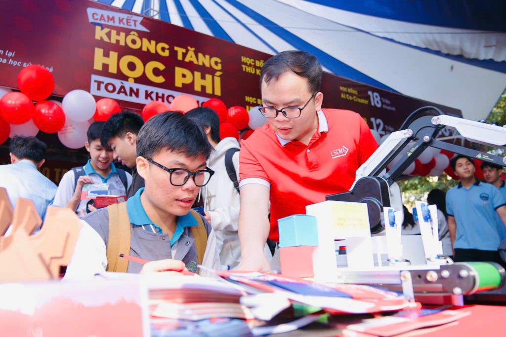 Logictics là ngành ít bị AI thay thế