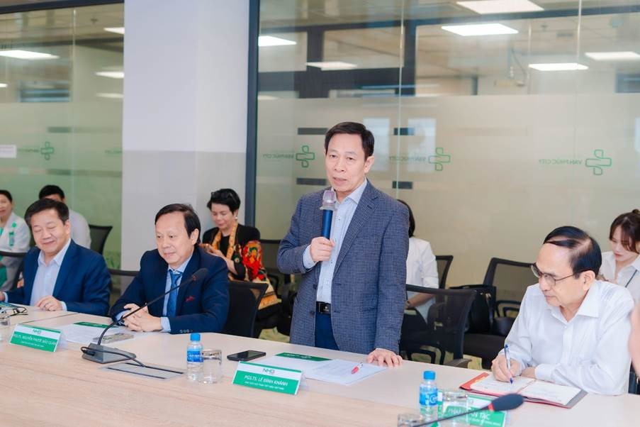 Tọa đàm chuyên gia về phát triển Bệnh viện Đại học Quốc tế Hồng Bàng