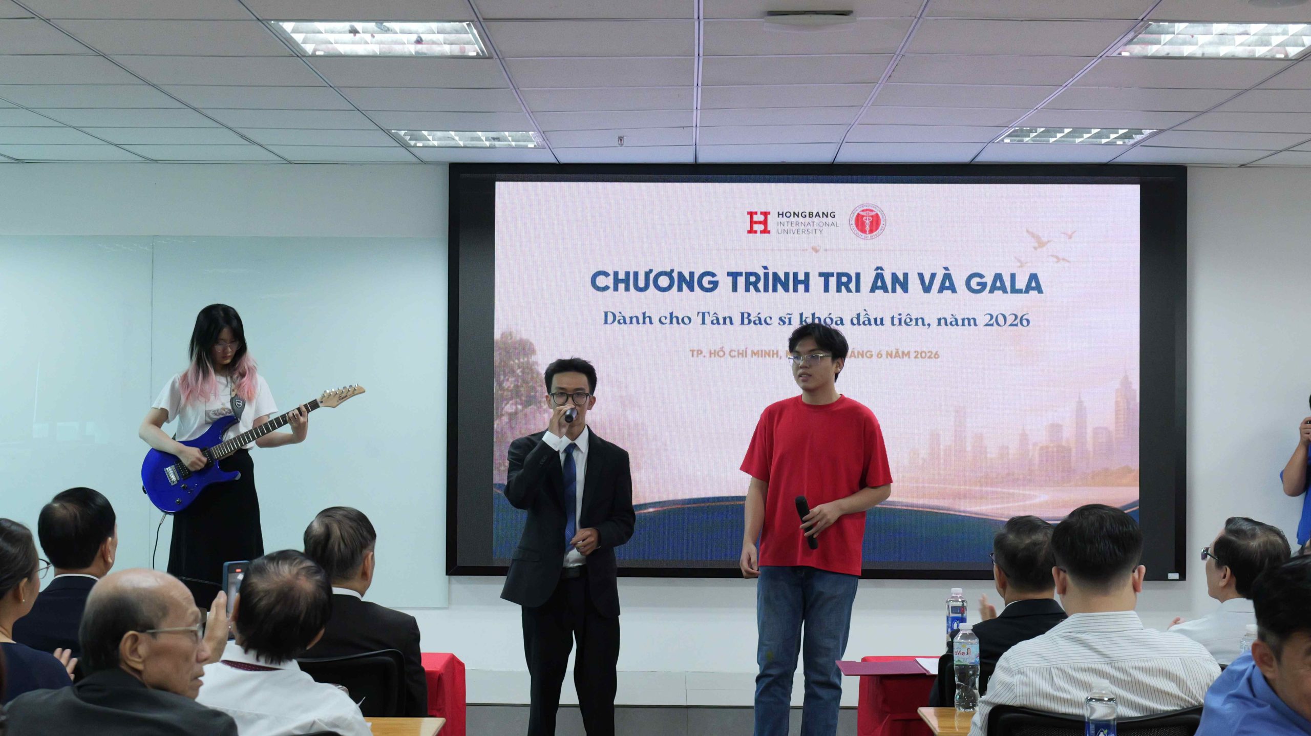 Tân bác sĩ Y khoa K20 tham dự chương trình