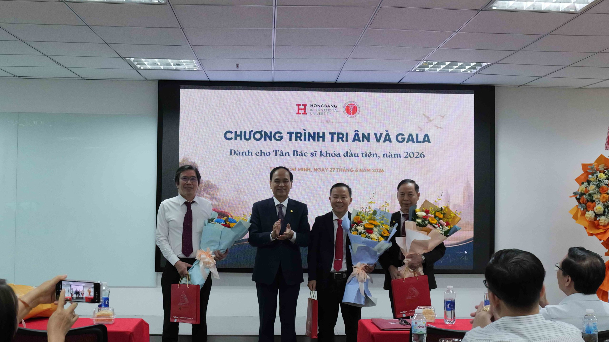Hoạt động giao lưu trong chương trình Hành trình tiếp nối