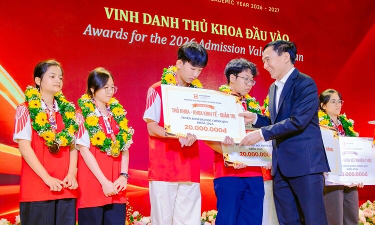 HIU khai giảng năm học mới với nhiều dấu ấn đặc biệt